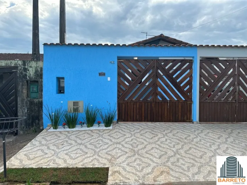 Foto 1 de Casa com 2 quartos à venda, 125m2 em Balneário São Jorge, Itanhaem - SP