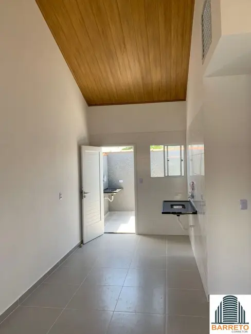 Foto 5 de Casa de Condomínio com 2 quartos à venda, 69m2 em Itanhaem - SP