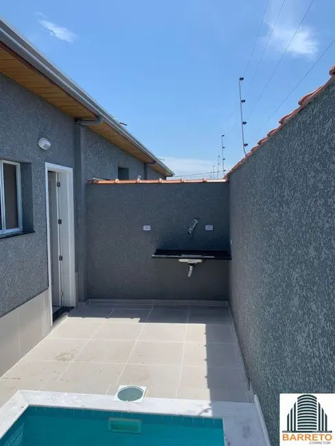 Foto 2 de Casa de Condomínio com 2 quartos à venda, 69m2 em Itanhaem - SP