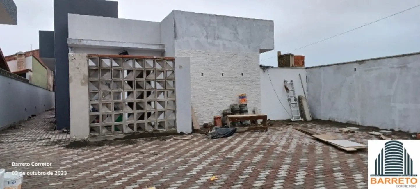 Foto 1 de Casa de Condomínio com 2 quartos à venda, 66m2 em Itanhaem - SP