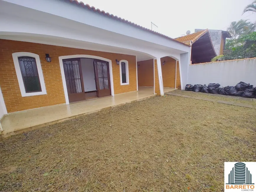 Casa com 2 quartos à venda, 108m2 em Itanhaem - SP - imagem 2 Foto 2 de Casa com 2 quartos à venda, 108m2 em Itanhaem - SP