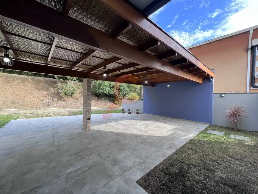 Foto 2 de Casa com 3 quartos à venda, 190m2 em Martim de Sá, Caraguatatuba - SP
