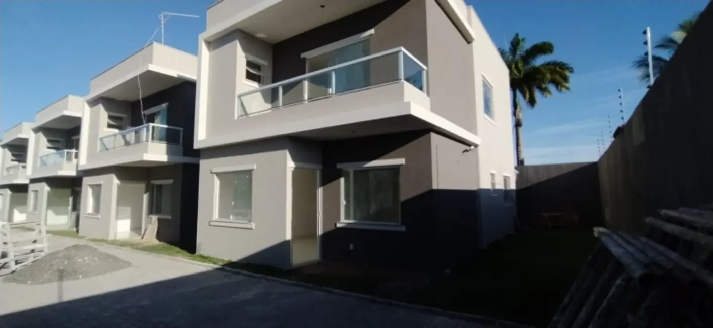 Foto 2 de Casa com 4 quartos à venda, 120m2 em Lauro De Freitas - BA