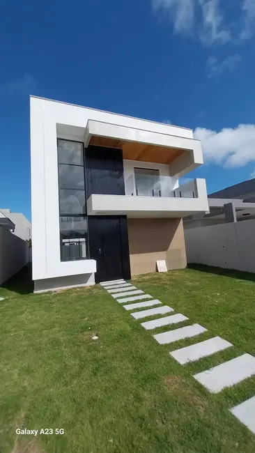 Foto 1 de Casa com 3 quartos à venda, 201m2 em Camacari - BA