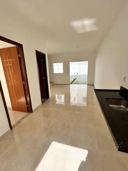 Casa com 3 quartos à venda, 80m2 em Centro, Lauro De Freitas - BA - imagem 6 Foto 6 de Casa com 3 quartos à venda, 80m2 em Centro, Lauro De Freitas - BA