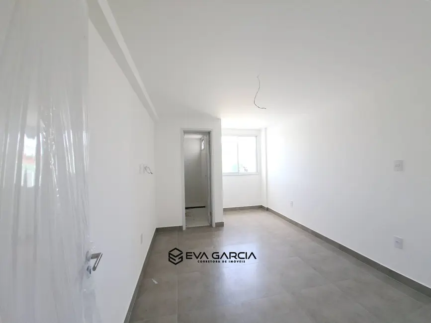 Foto 3 de Apartamento com 2 quartos à venda, 86m2 em Buraquinho, Lauro De Freitas - BA
