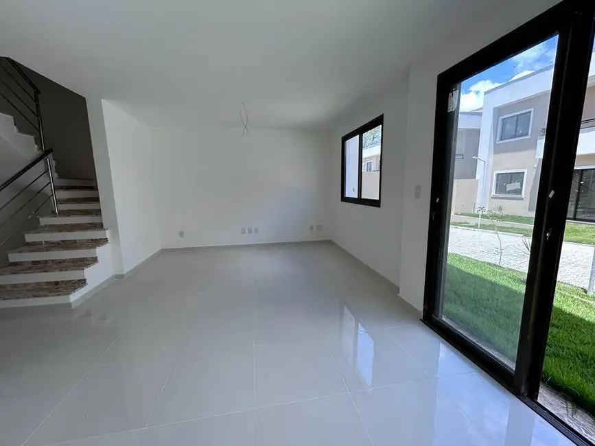 Casa com 4 quartos à venda, 110m2 em Camacari - BA - imagem 9 Foto 9 de Casa com 4 quartos à venda, 110m2 em Camacari - BA