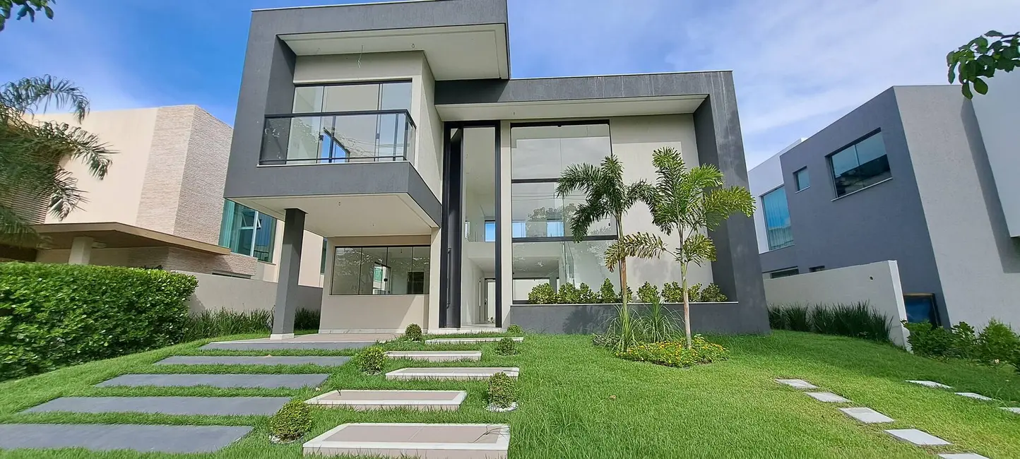 Foto 1 de Casa com 4 quartos à venda, 340m2 em Camacari - BA