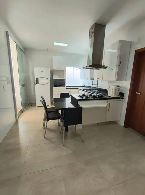 Foto 6 de Casa com 3 quartos à venda, 450m2 em Camacari - BA