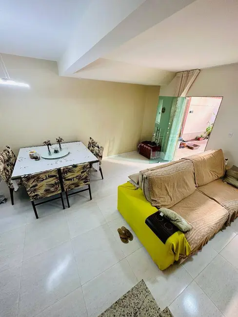 Casa com 4 quartos à venda, 117m2 em Buraquinho, Lauro De Freitas - BA - imagem 4 Foto 4 de Casa com 4 quartos à venda, 117m2 em Buraquinho, Lauro De Freitas - BA