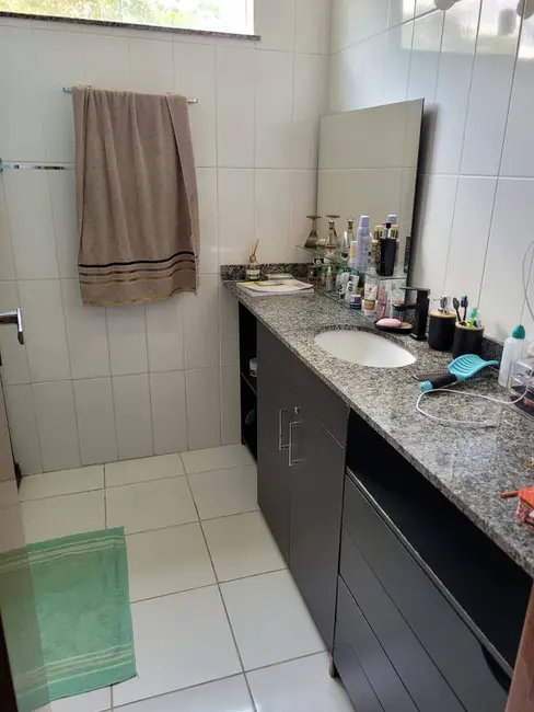 Foto 4 de Casa com 4 quartos à venda, 150m2 em Camacari - BA