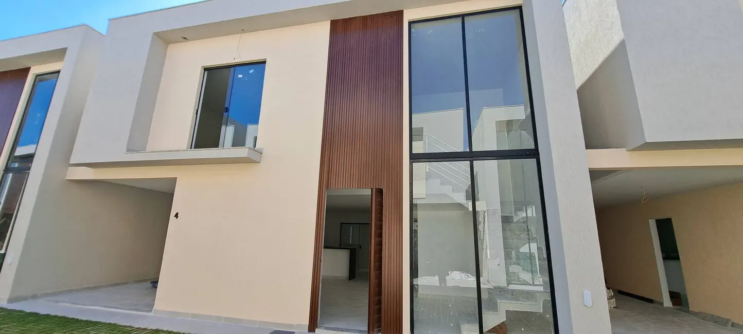 Foto 1 de Casa com 4 quartos à venda, 180m2 em Buraquinho, Lauro De Freitas - BA