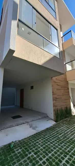 Casa com 3 quartos à venda, 195m2 em Pitangueiras, Lauro De Freitas - BA - imagem 4 Foto 4 de Casa com 3 quartos à venda, 195m2 em Pitangueiras, Lauro De Freitas - BA