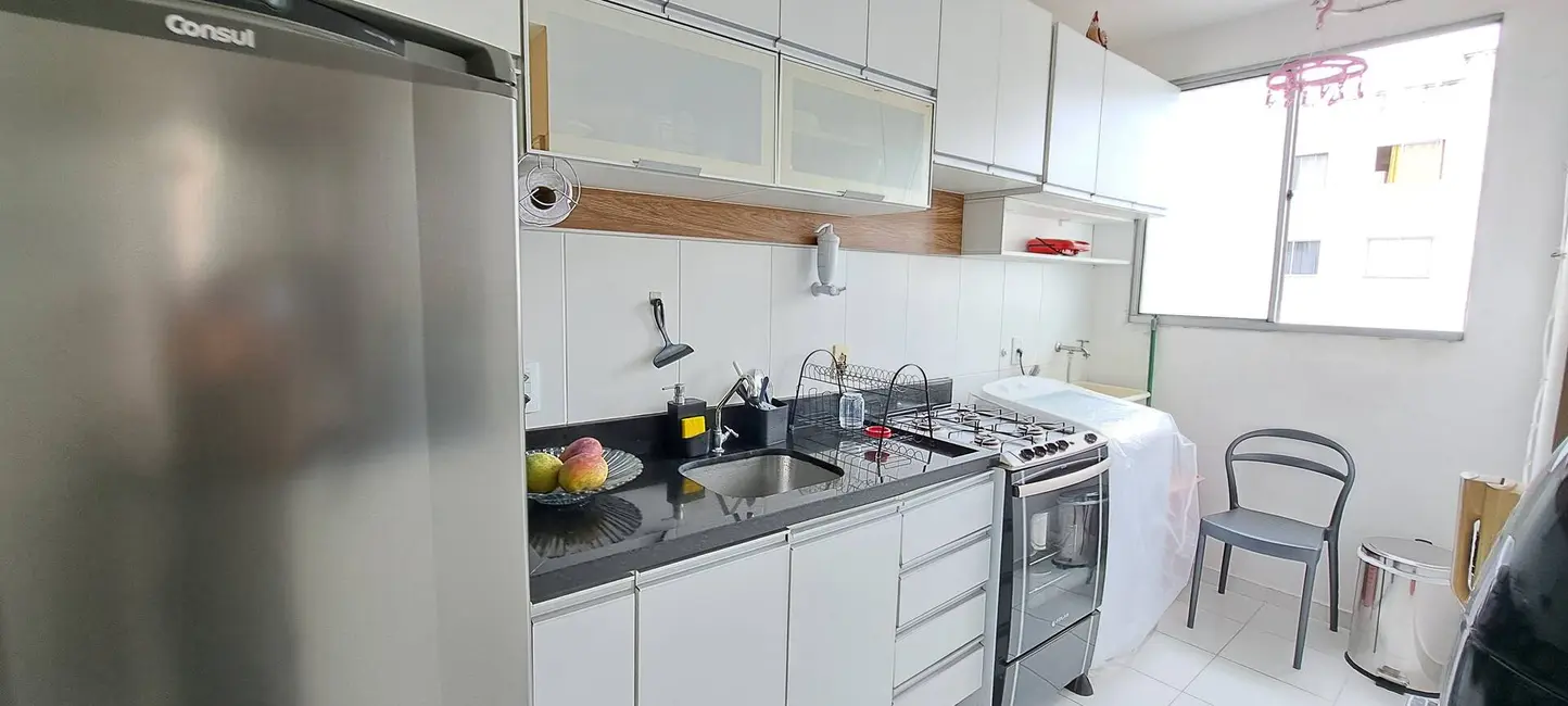 Foto 2 de Apartamento com 2 quartos à venda, 45m2 em Camacari - BA