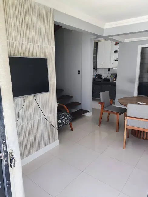 Foto 6 de Casa com 2 quartos à venda, 74m2 em Praia do Flamengo, Salvador - BA