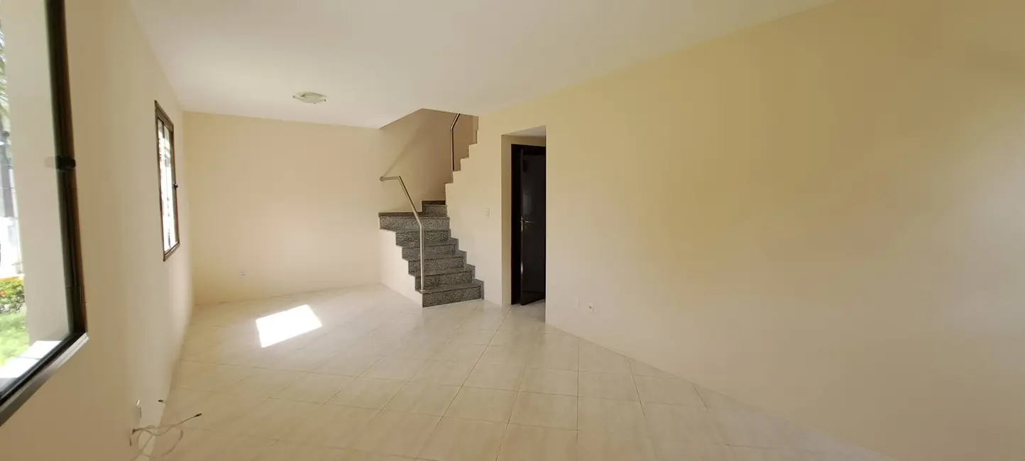 Foto 7 de Casa com 4 quartos para alugar, 125m2 em Lauro De Freitas - BA