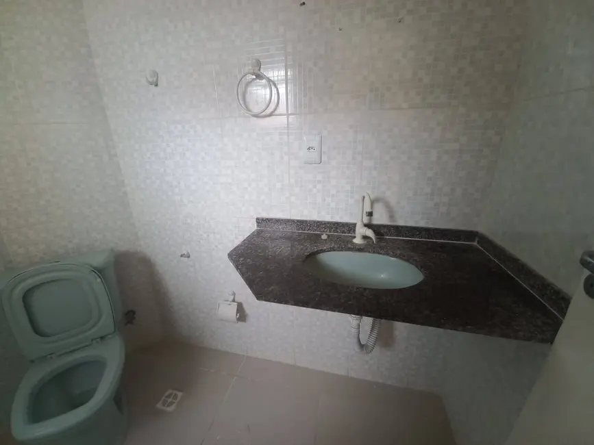 Foto 4 de Casa com 3 quartos para alugar, 120m2 em Praia do Flamengo, Salvador - BA