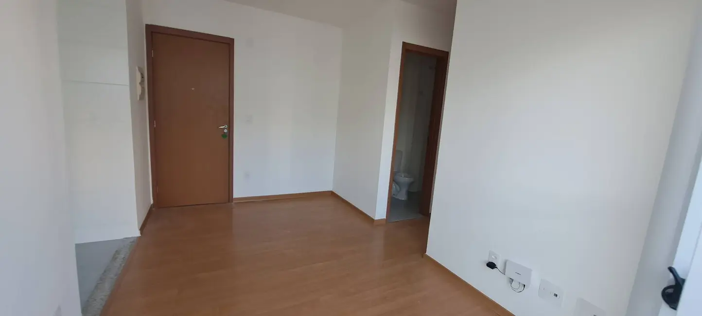 Foto 4 de Apartamento com 2 quartos à venda, 45m2 em Buraquinho, Lauro De Freitas - BA