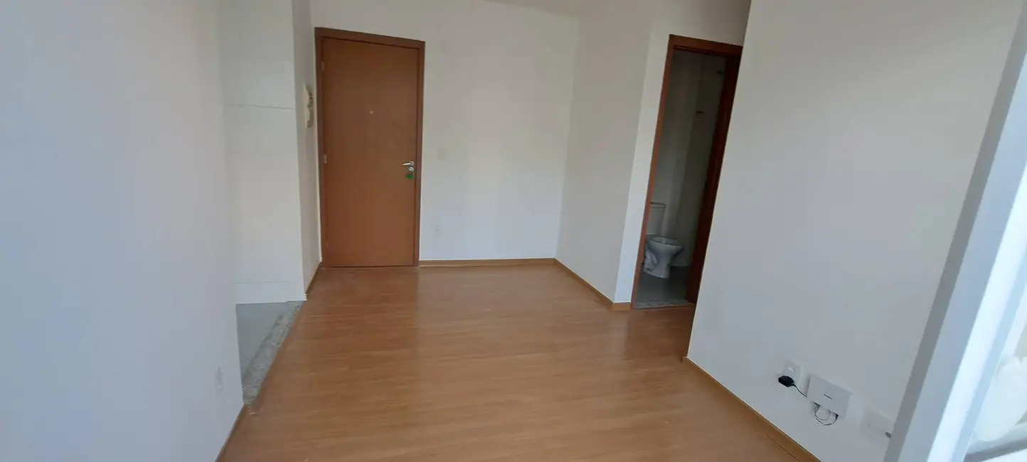 Foto 3 de Apartamento com 2 quartos à venda, 45m2 em Buraquinho, Lauro De Freitas - BA