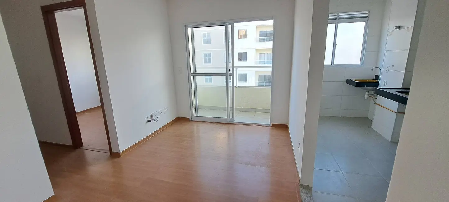 Foto 1 de Apartamento com 2 quartos à venda, 45m2 em Buraquinho, Lauro De Freitas - BA