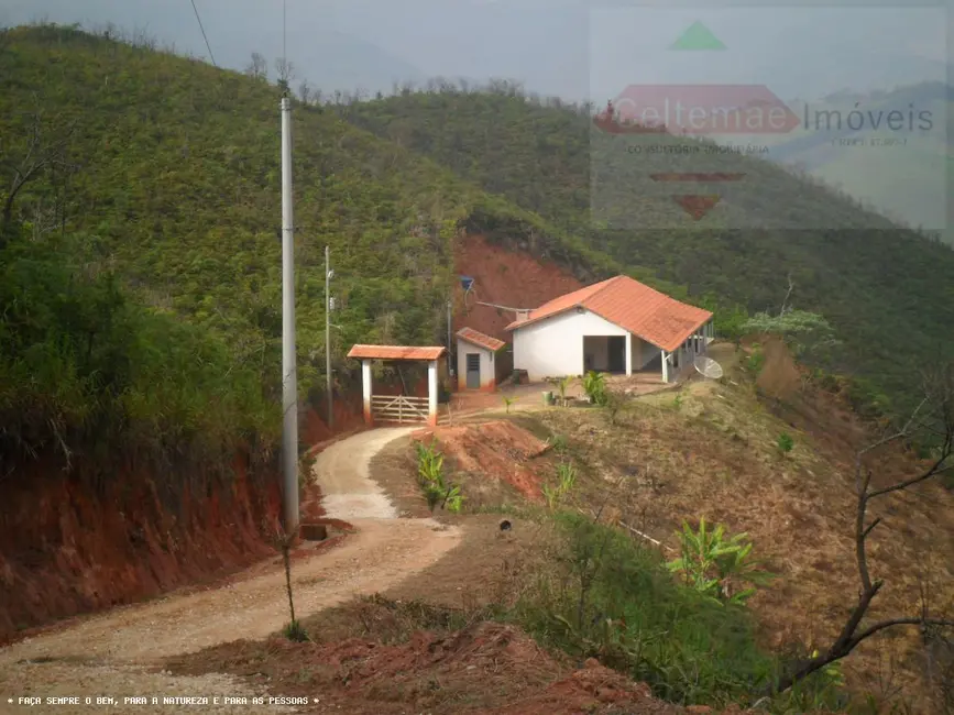 Foto 1 de Sítio / Rancho com 3 quartos à venda, 180m2 em Taubate - SP