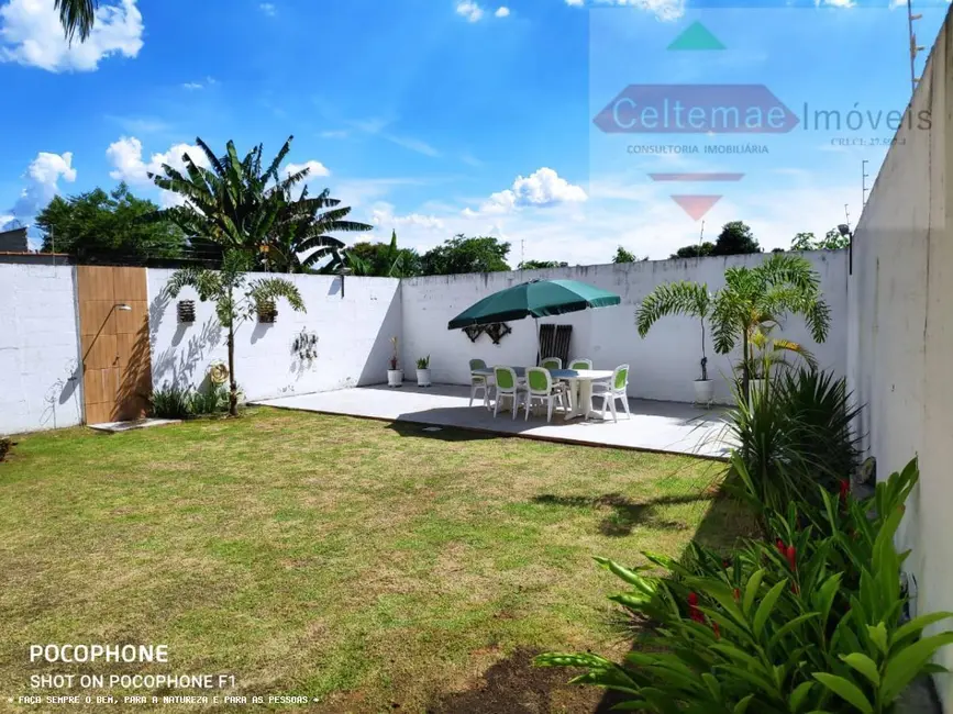 Foto 2 de Casa de Condomínio com 3 quartos à venda, 250m2 em Tremembe - SP