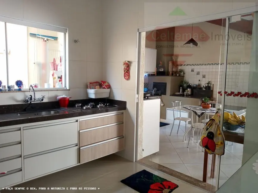 Foto 5 de Casa de Condomínio com 4 quartos à venda, 270m2 em Tremembe - SP