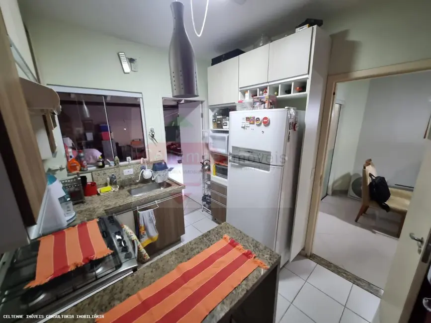 Foto 6 de Casa de Condomínio com 3 quartos à venda, 110m2 em Taubate - SP