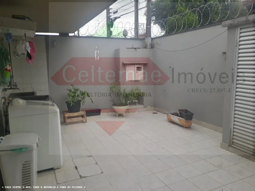 Foto 9 de Casa com 5 quartos à venda, 248m2 em Taubate - SP