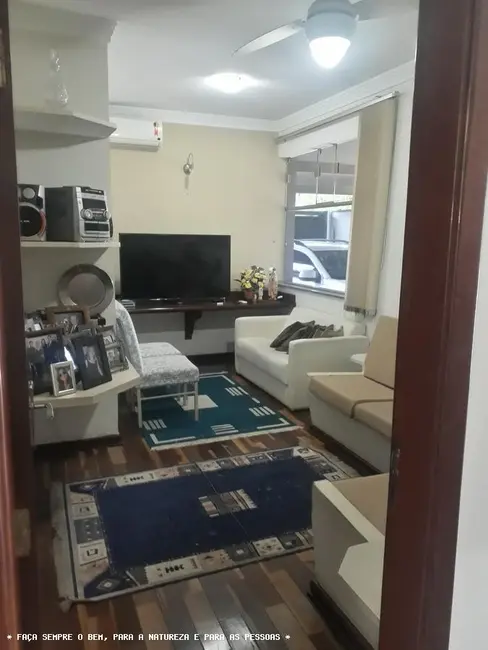 Foto 5 de Casa com 5 quartos à venda, 248m2 em Taubate - SP