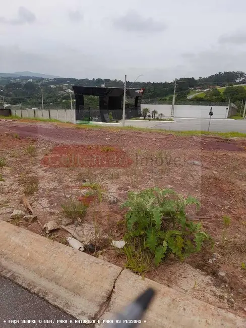 Foto 1 de Terreno / Lote à venda em Taubate - SP