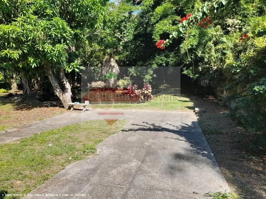 Chácara com 4 quartos à venda, 280m2 em Taubate - SP - imagem 1 Foto 1 de Chácara com 4 quartos à venda, 280m2 em Taubate - SP