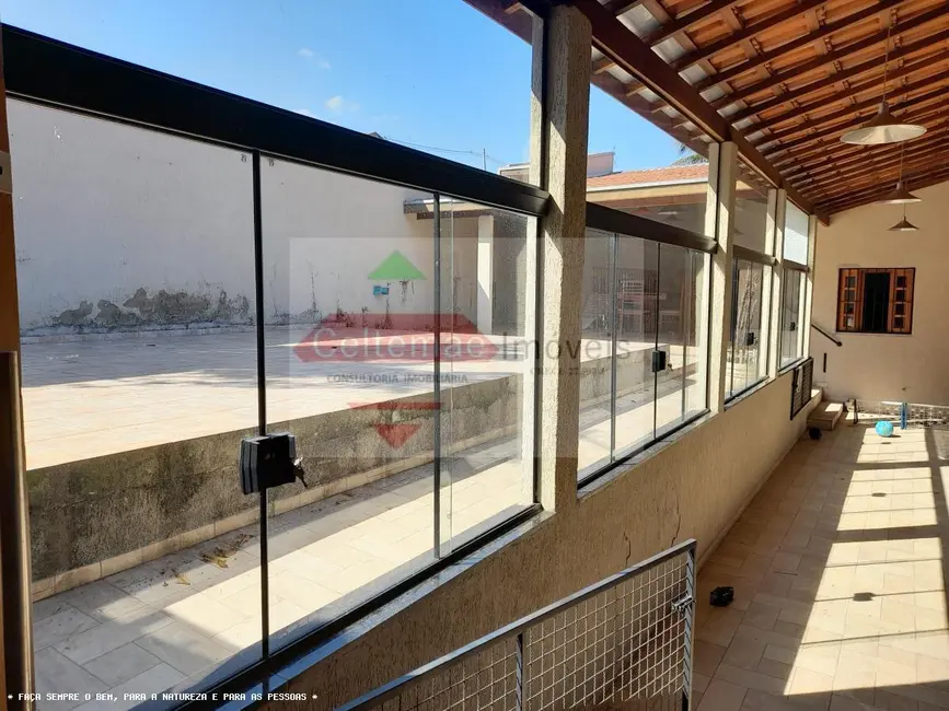 Chácara com 4 quartos à venda, 280m2 em Taubate - SP - imagem 6 Foto 6 de Chácara com 4 quartos à venda, 280m2 em Taubate - SP