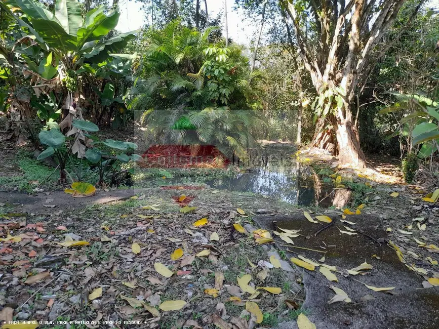 Chácara com 4 quartos à venda, 280m2 em Taubate - SP - imagem 2 Foto 2 de Chácara com 4 quartos à venda, 280m2 em Taubate - SP