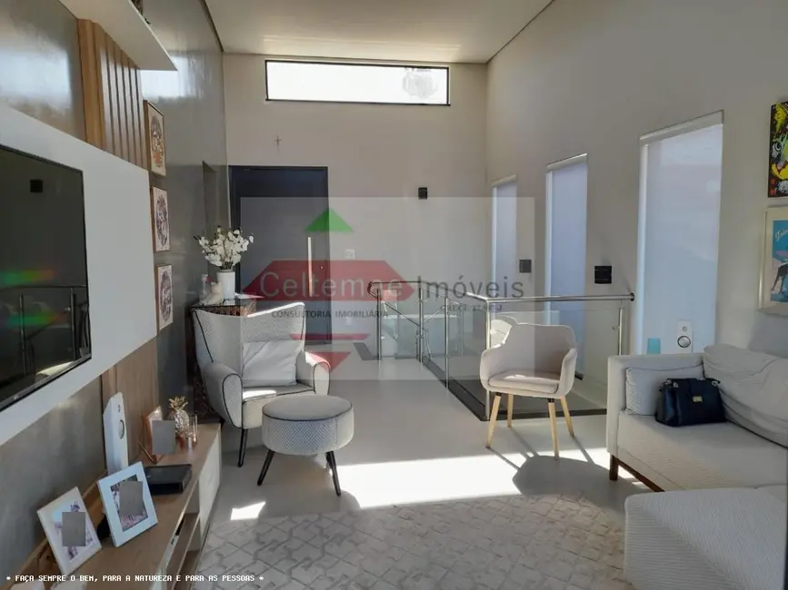 Foto 1 de Casa de Condomínio com 3 quartos à venda, 197m2 em Taubate - SP