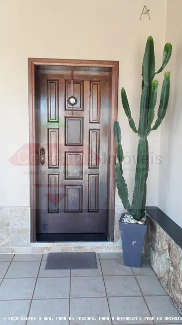 Foto 3 de Casa com 5 quartos à venda, 310m2 em Taubate - SP