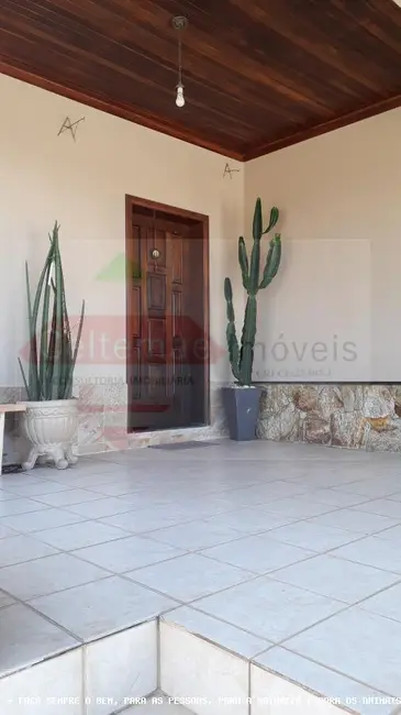 Foto 2 de Casa com 5 quartos à venda, 310m2 em Taubate - SP