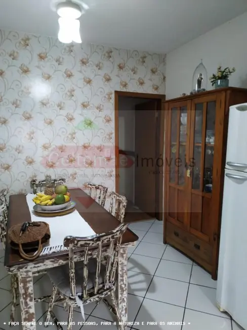 Foto 3 de Casa de Condomínio com 4 quartos à venda, 220m2 em Taubate - SP