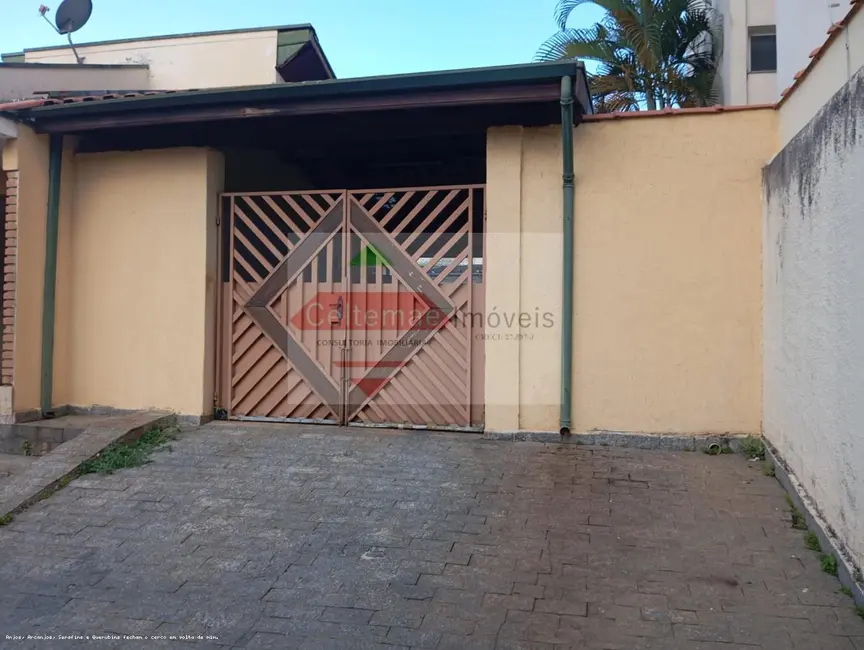 Foto 2 de Casa com 5 quartos à venda, 200m2 em Taubate - SP