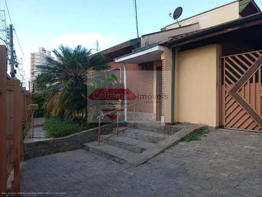 Foto 1 de Casa com 5 quartos à venda, 200m2 em Taubate - SP