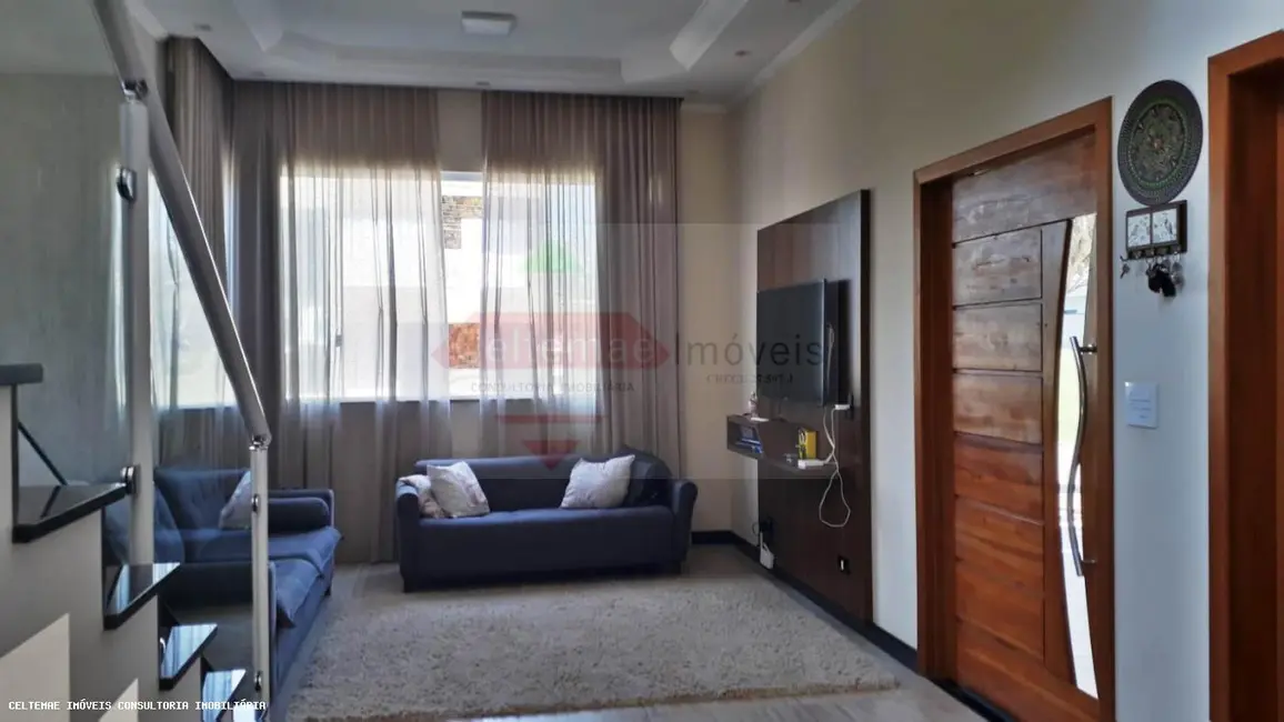 Foto 2 de Casa de Condomínio com 3 quartos à venda, 264m2 em Taubate - SP