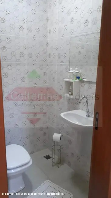 Foto 3 de Casa de Condomínio com 3 quartos à venda, 264m2 em Taubate - SP