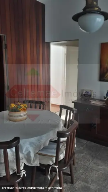 Foto 7 de Casa com 4 quartos à venda, 176m2 em Taubate - SP