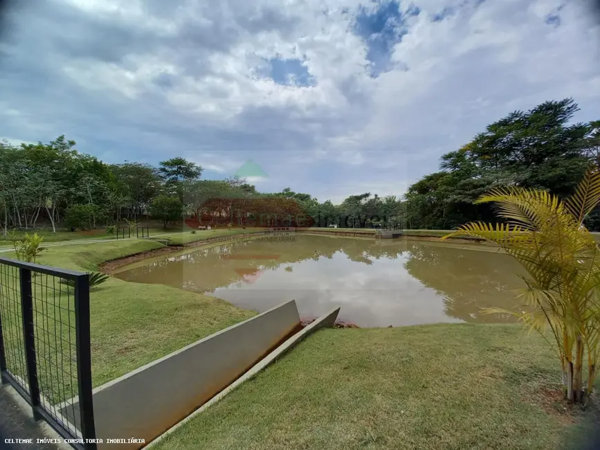 Foto 8 de Terreno / Lote à venda em Taubate - SP
