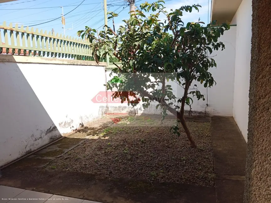 Foto 2 de Casa com 5 quartos à venda, 267m2 em Taubate - SP