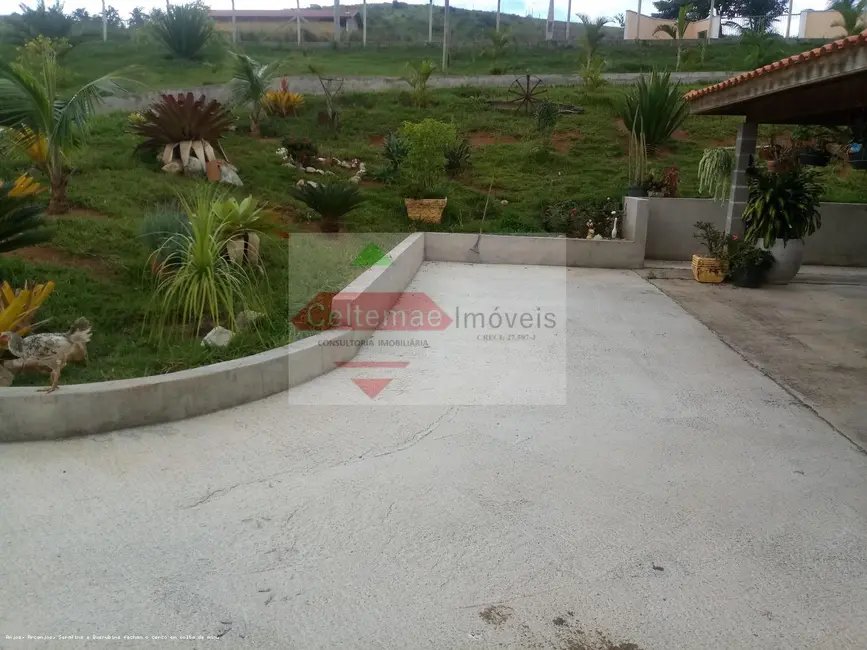 Sítio / Rancho com 4 quartos à venda, 384m2 em Taubate - SP - imagem 1 Foto 1 de Sítio / Rancho com 4 quartos à venda, 384m2 em Taubate - SP