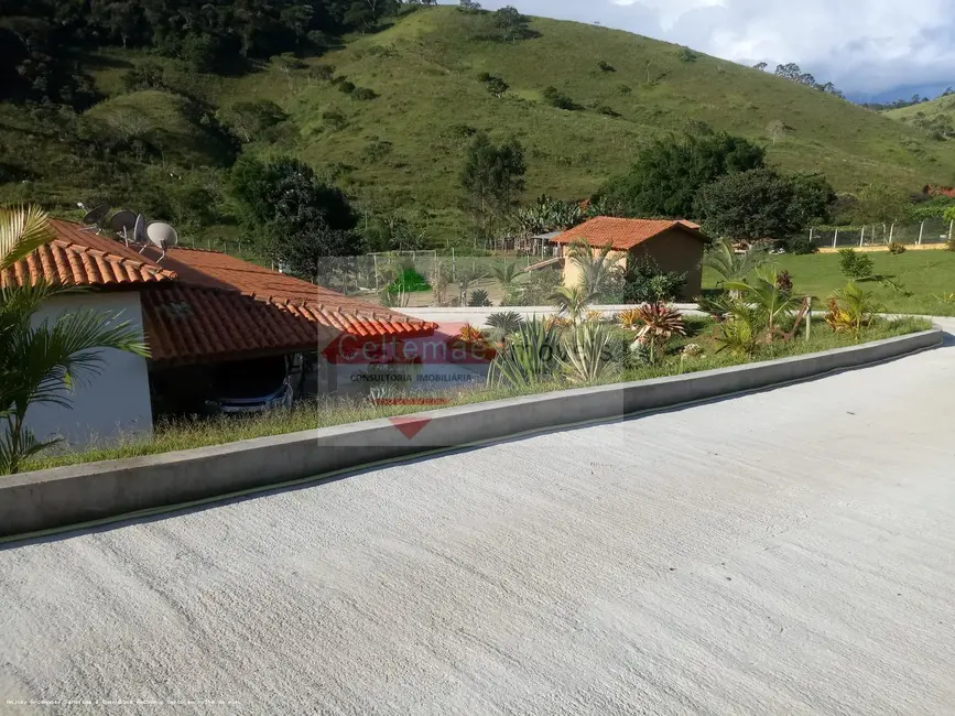 Sítio / Rancho com 4 quartos à venda, 384m2 em Taubate - SP - imagem 2 Foto 2 de Sítio / Rancho com 4 quartos à venda, 384m2 em Taubate - SP