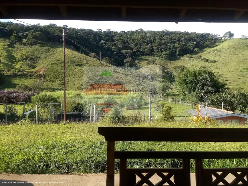 Sítio / Rancho com 4 quartos à venda, 384m2 em Taubate - SP - imagem 8 Foto 8 de Sítio / Rancho com 4 quartos à venda, 384m2 em Taubate - SP