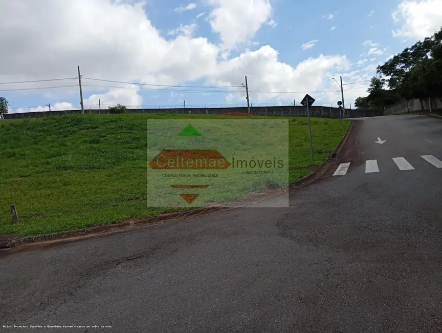 Foto 4 de Terreno / Lote à venda em Taubate - SP