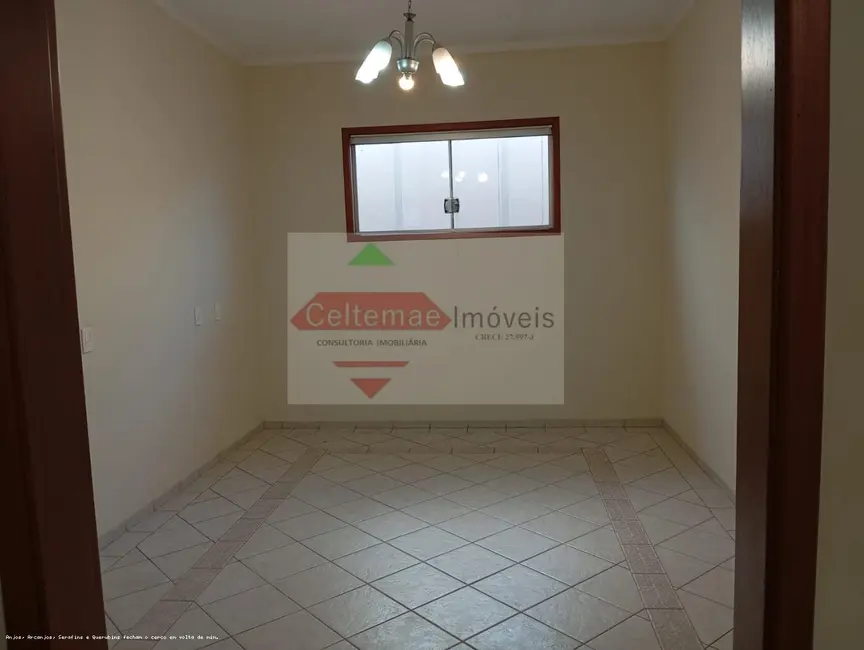 Foto 6 de Casa com 4 quartos à venda, 222m2 em Taubate - SP